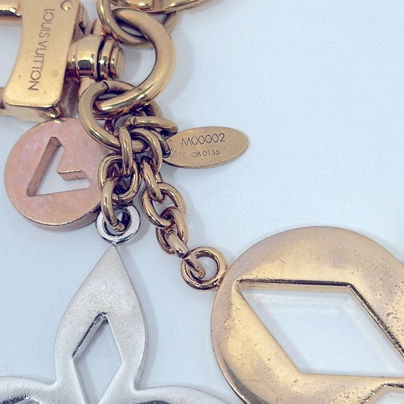 Authentic LOUIS VUITTON Maltage Blossom Key Ring/Bag Charm- Gold/Silver - Picture 5 of 9